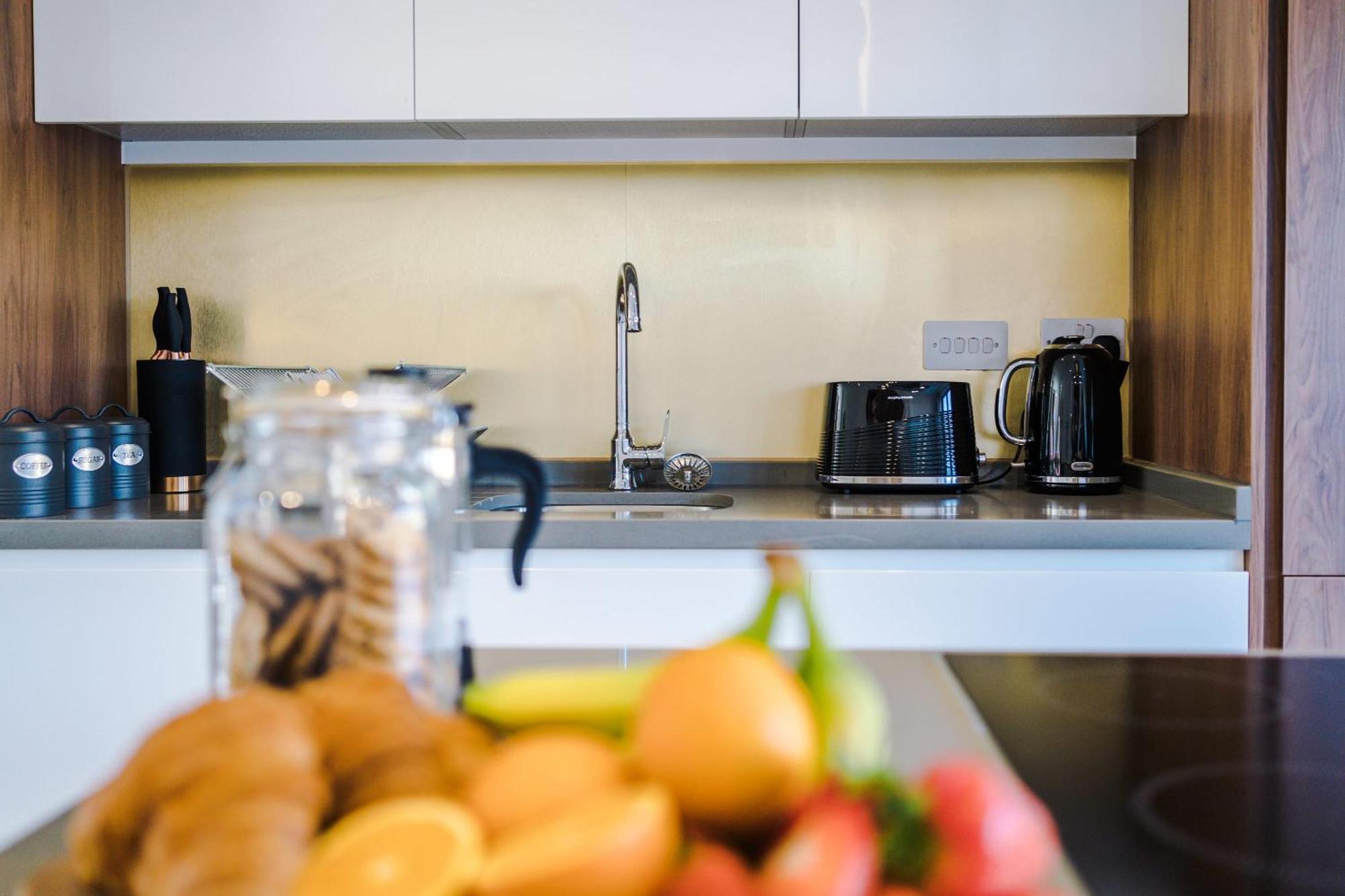 فيلا Rest&Recharge At Waterway House مانشستر المظهر الخارجي الصورة
